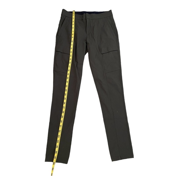 Athleta Wander Utility Pant Dark Olive Green Size 2 Pockets Trail Daily Slim Wom - Picture 6 of 10